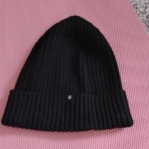 Athleta Black Wool Blend Beanie Never Worn